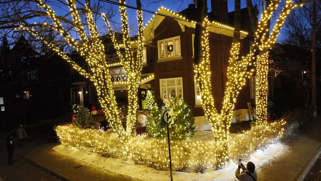 Christmas Lighting Installation in Montreal - The Canadian Tire Christmas Home